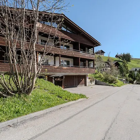 Appartement Hoefi By Vacations, Direkt Vor Den Skiliften Arosa-hoernli