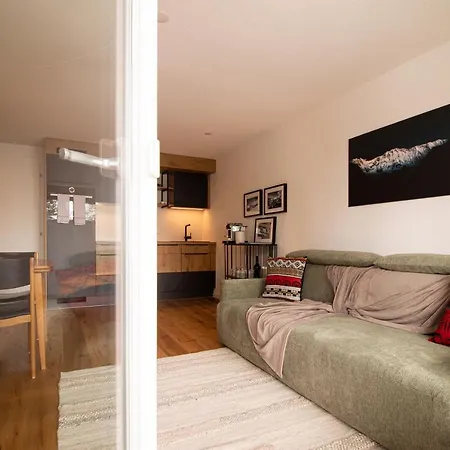 Hoefi By Vacations, Direkt Vor Den Skiliften Arosa-hoernli Arosa