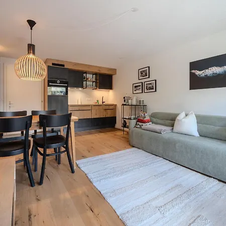 Hoefi By Vacations, Direkt Vor Den Skiliften Arosa-hoernli Apartman Arosa