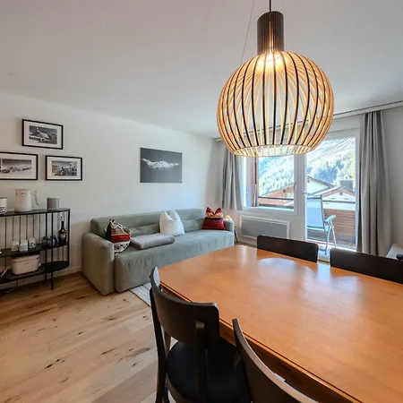 Hoefi By Vacations, Direkt Vor Den Skiliften Arosa-hoernli * Arosa